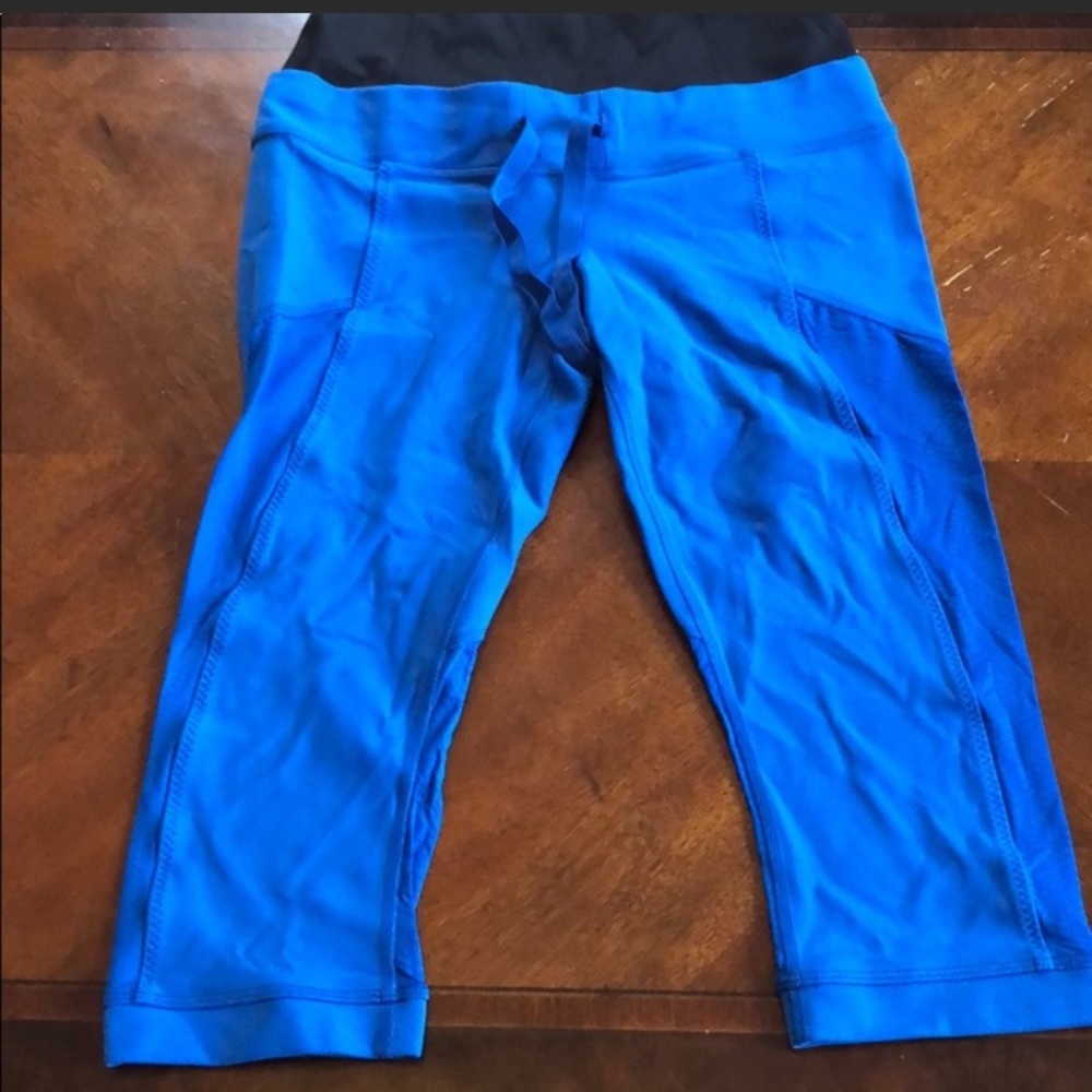 Lululemon capri yoga pants